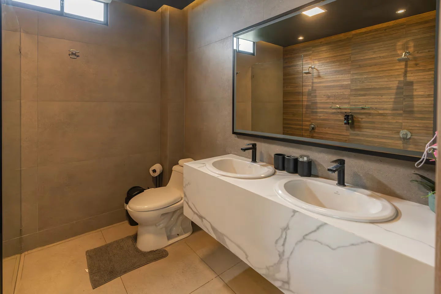 La Punta — habitación 2 — baño