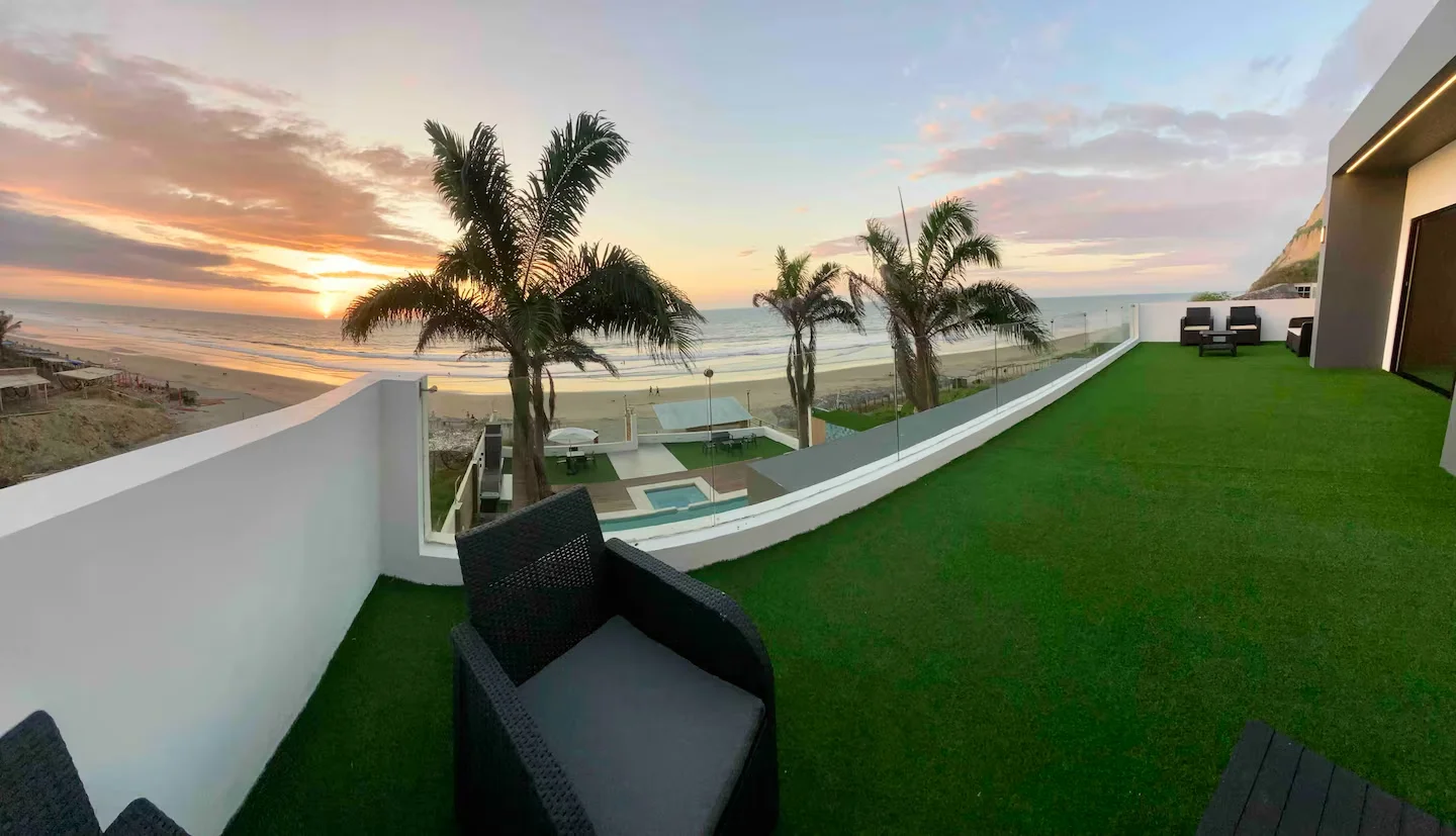 La Punta — rooftop