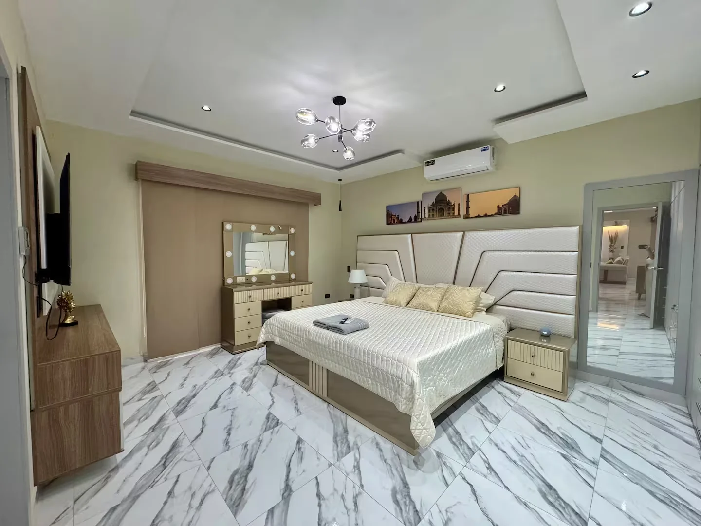 Los Pinos — habitación 2