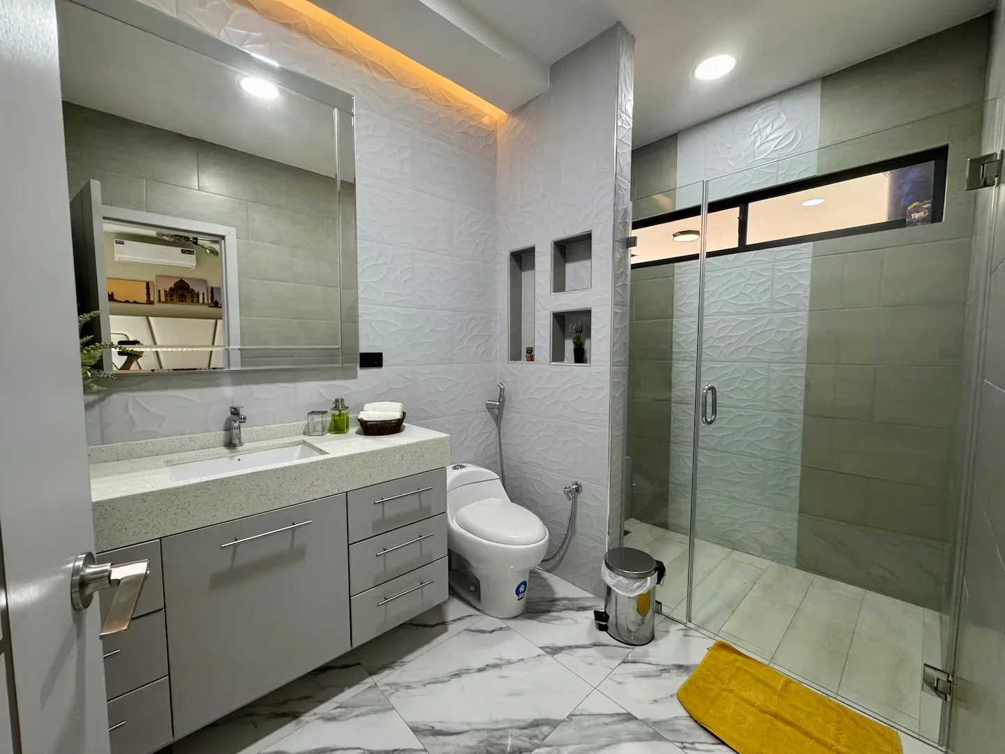 Los Pinos — habitación 3 — baño