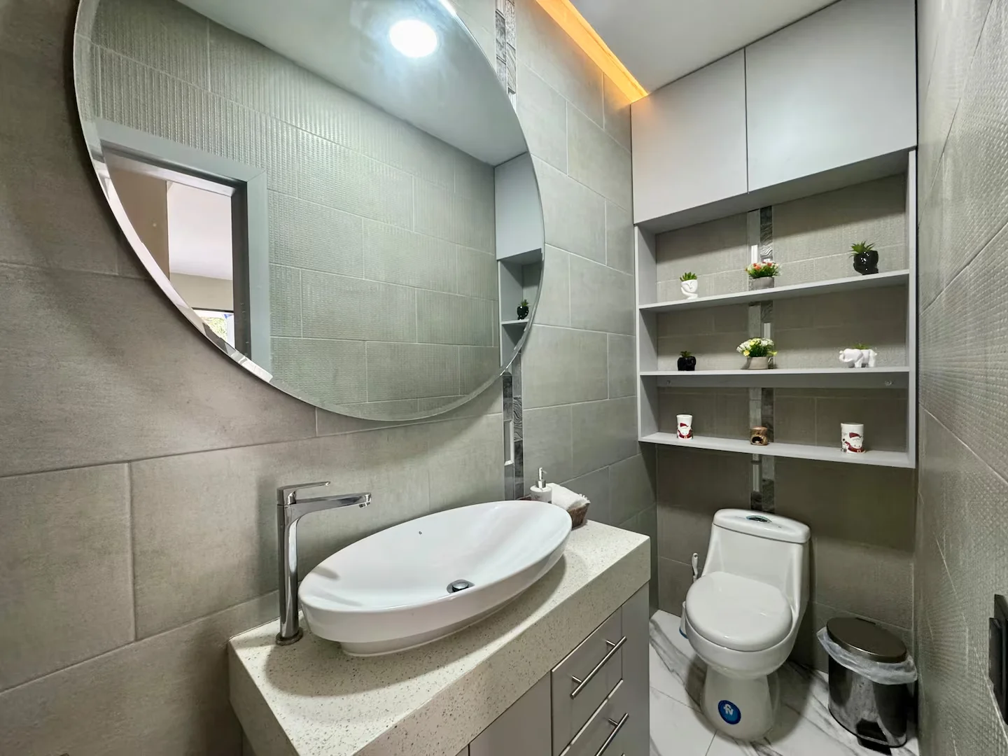 Los Pinos — habitación 6 — baño