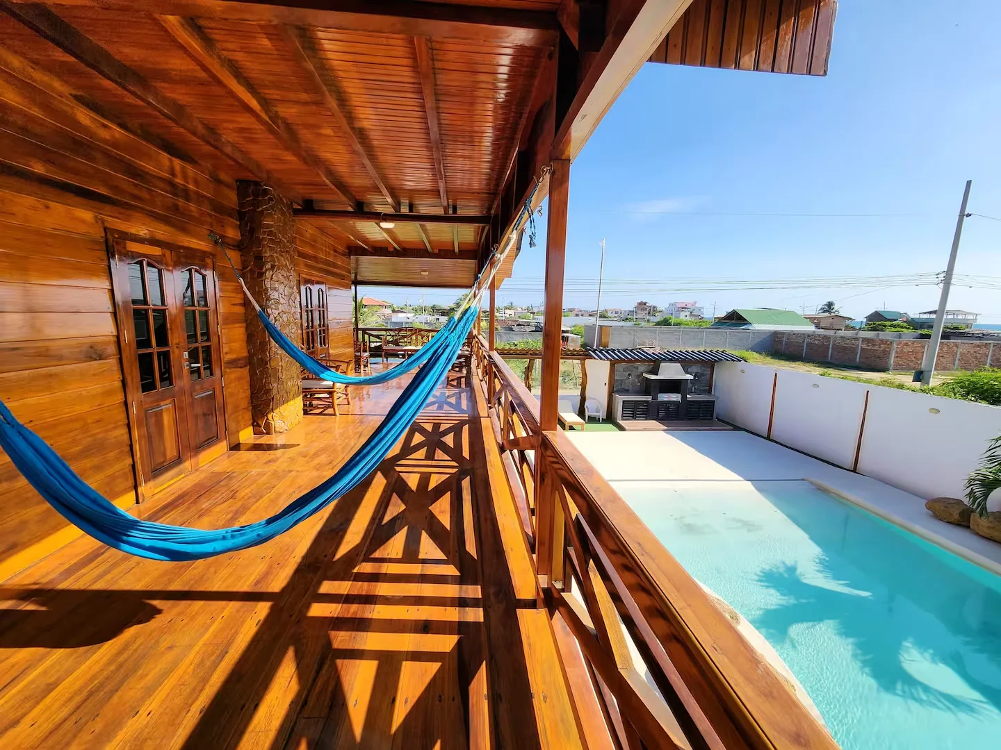 Rustic House — balcón vista 3